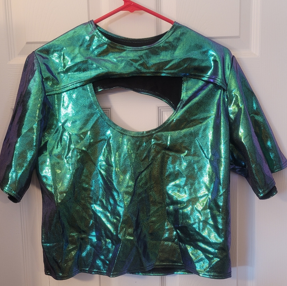 Coquetry Cutout Crop Top